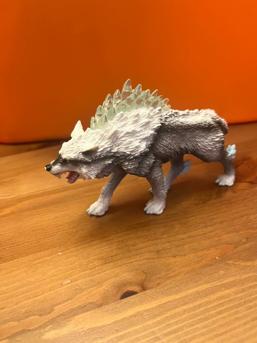 Schleich Ice Wolf Figurine image indicator(2)