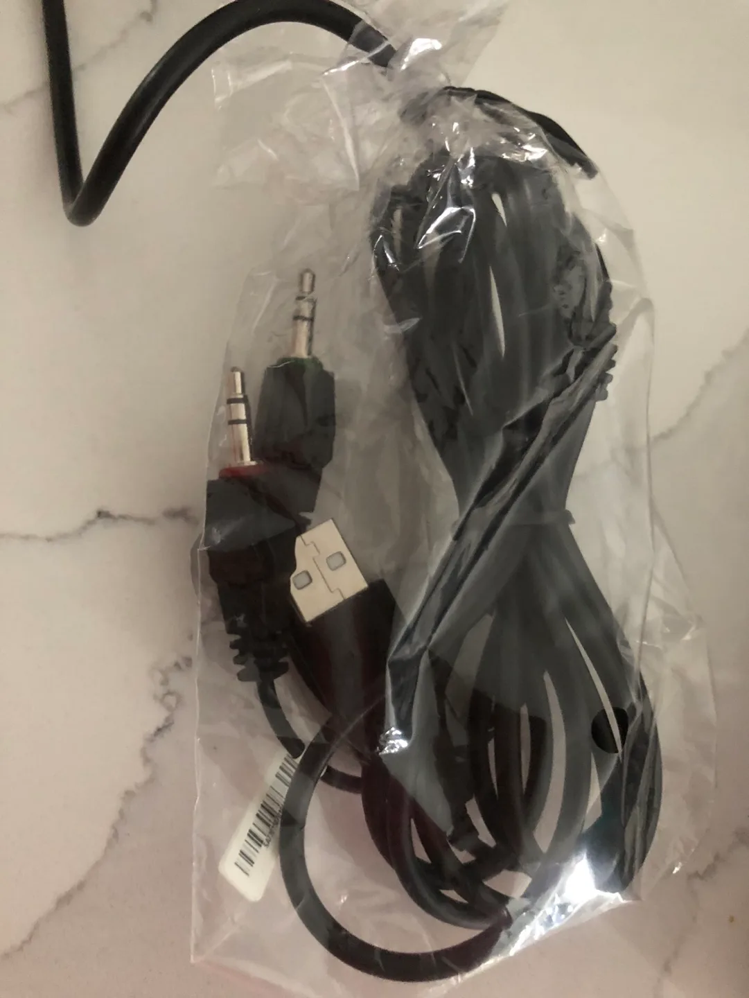 Gaming Headset with Mic (Brand New) image indicator(5)