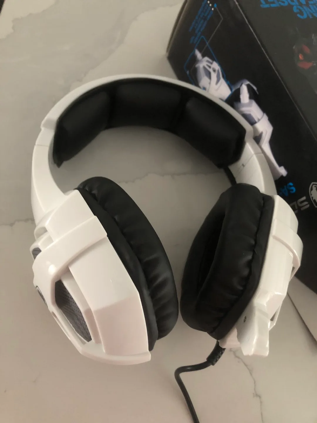 Gaming Headset with Mic (Brand New) image indicator(4)