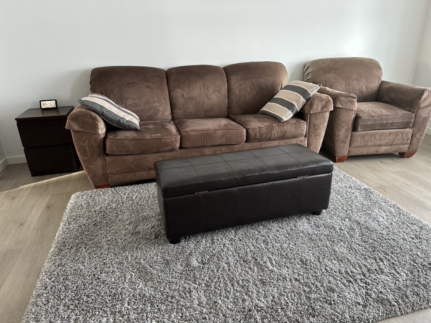 Three seater and single seater  LAZY BOY brand - photo 2