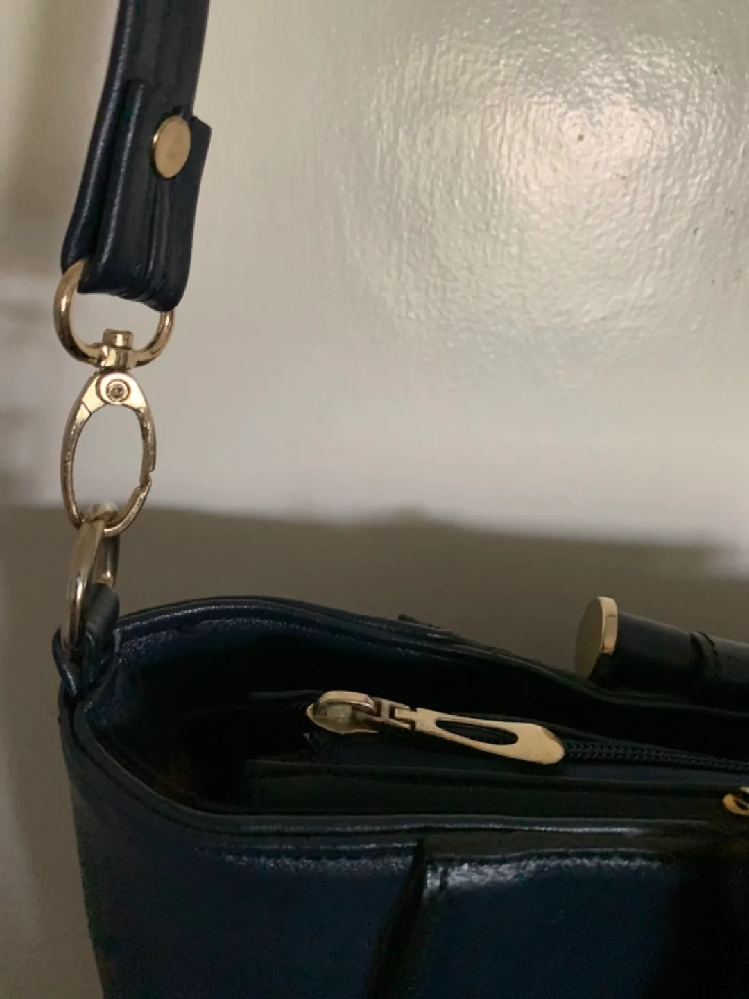 Leather navy blue handbag image indicator(6)