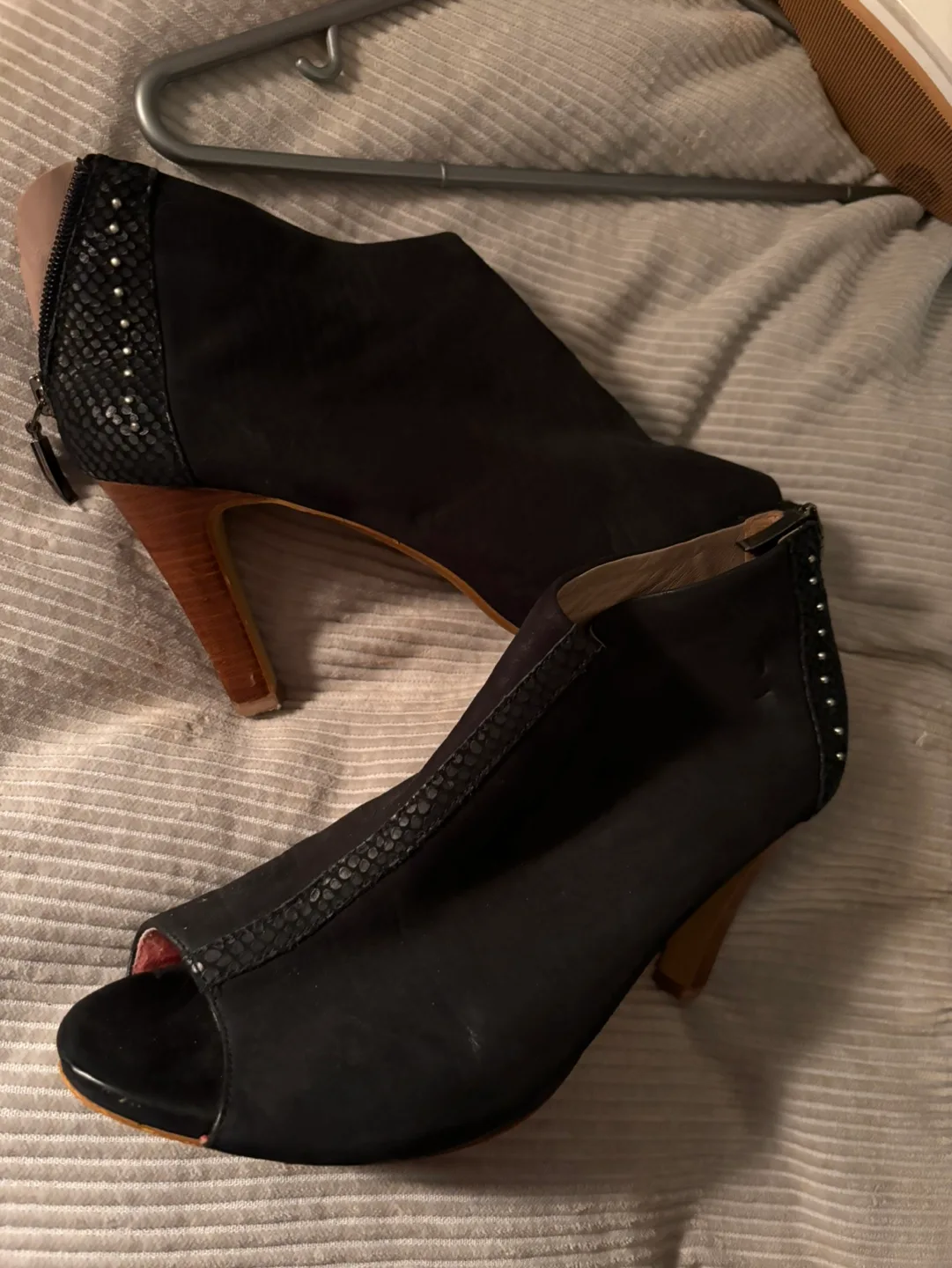 Women's Shoe Bundle - Nine West, More & More, and other brands image indicator(4)