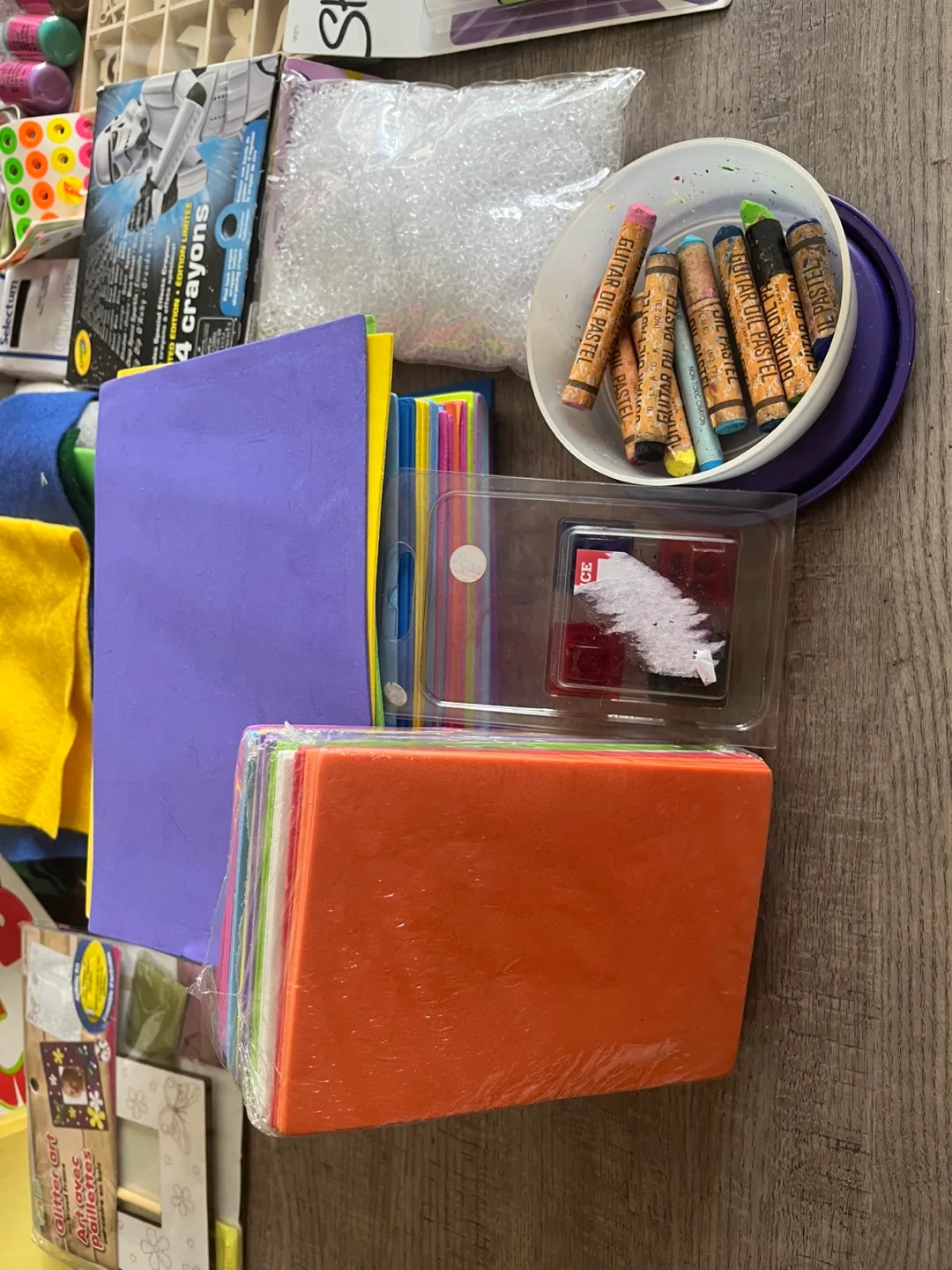 Huge Arts & Crafts Supplies Bundle for Kids image indicator(4)