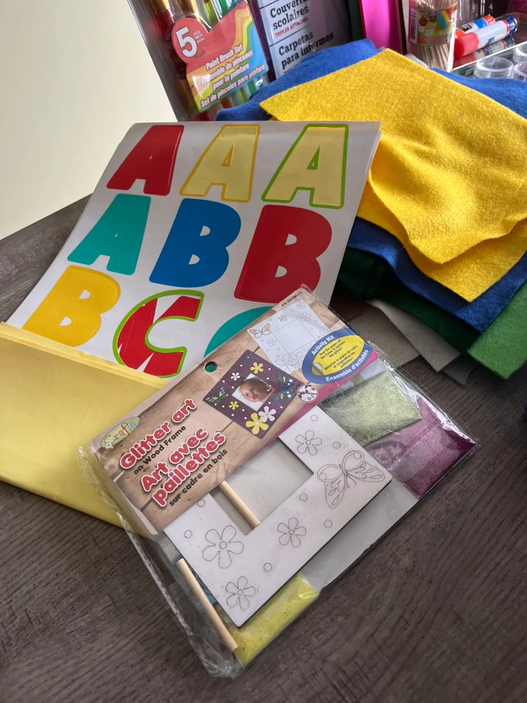 Huge Arts & Crafts Supplies Bundle for Kids image indicator(3)