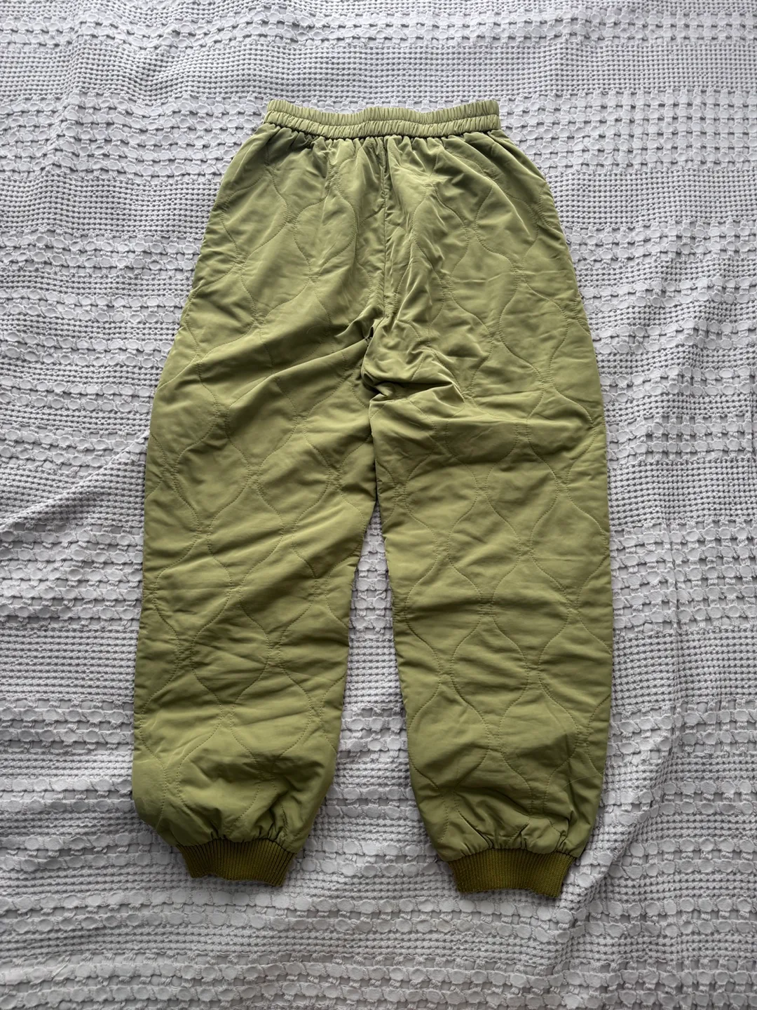Unisex Olive Green Quilted Pants image indicator(3)