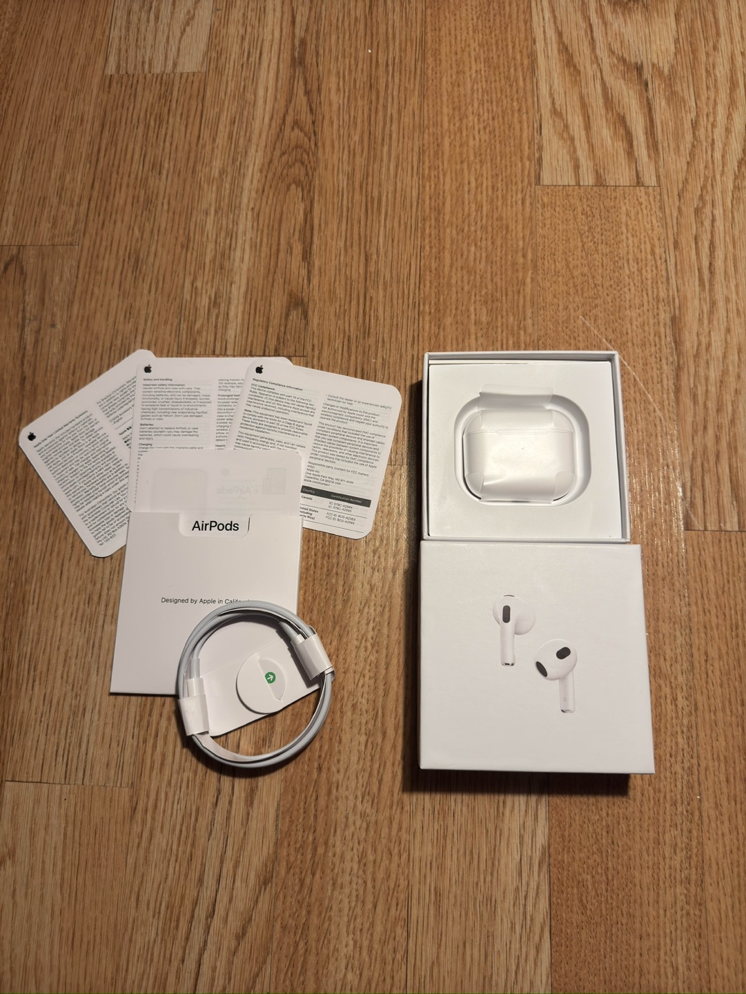 Apple AirPods (3nd Generation) with Charging Case - photo 2