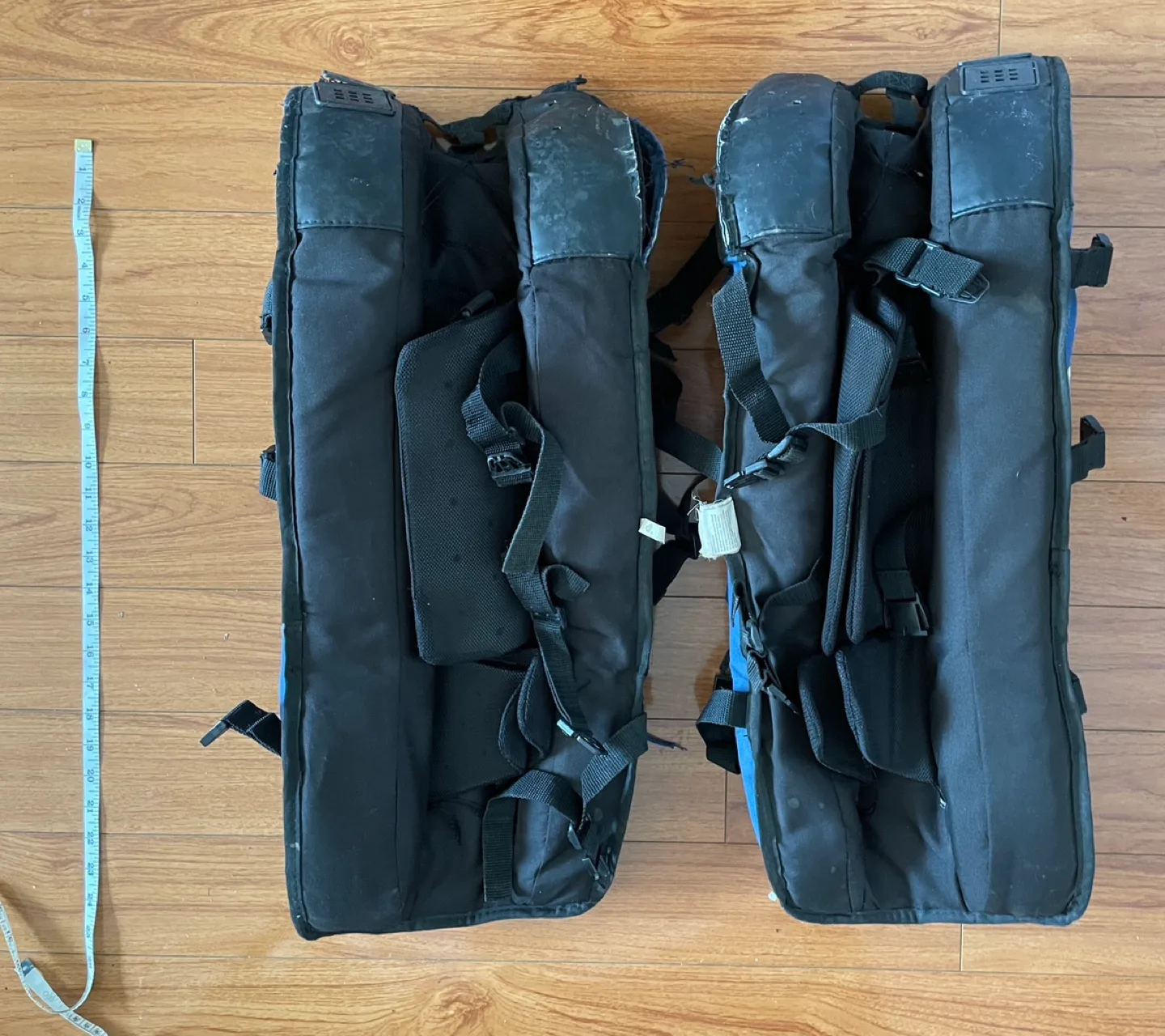 Used Reebok Goalie Leg Pads - Size 27" image indicator(2)