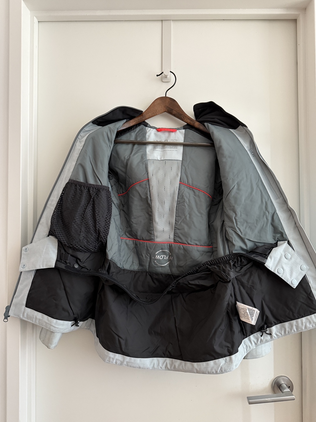 Helly Hansen Powderqueen 3.0 Insulated Ski Jacket (Women's), XS - photo 3