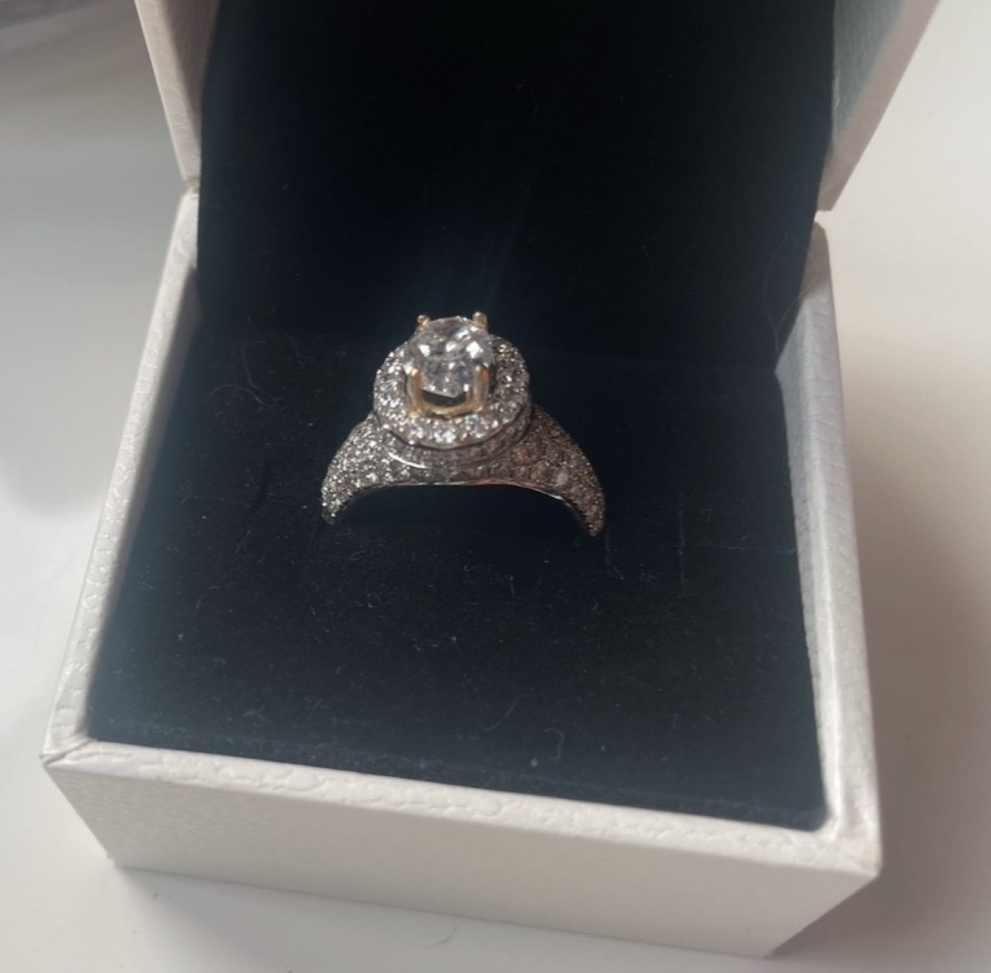 Gorgeous Oval Halo Diamond Ring