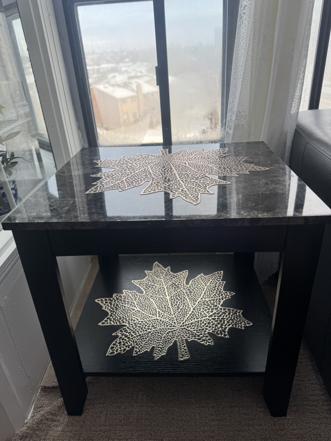 Black and gray Coffee Table with Granite Top