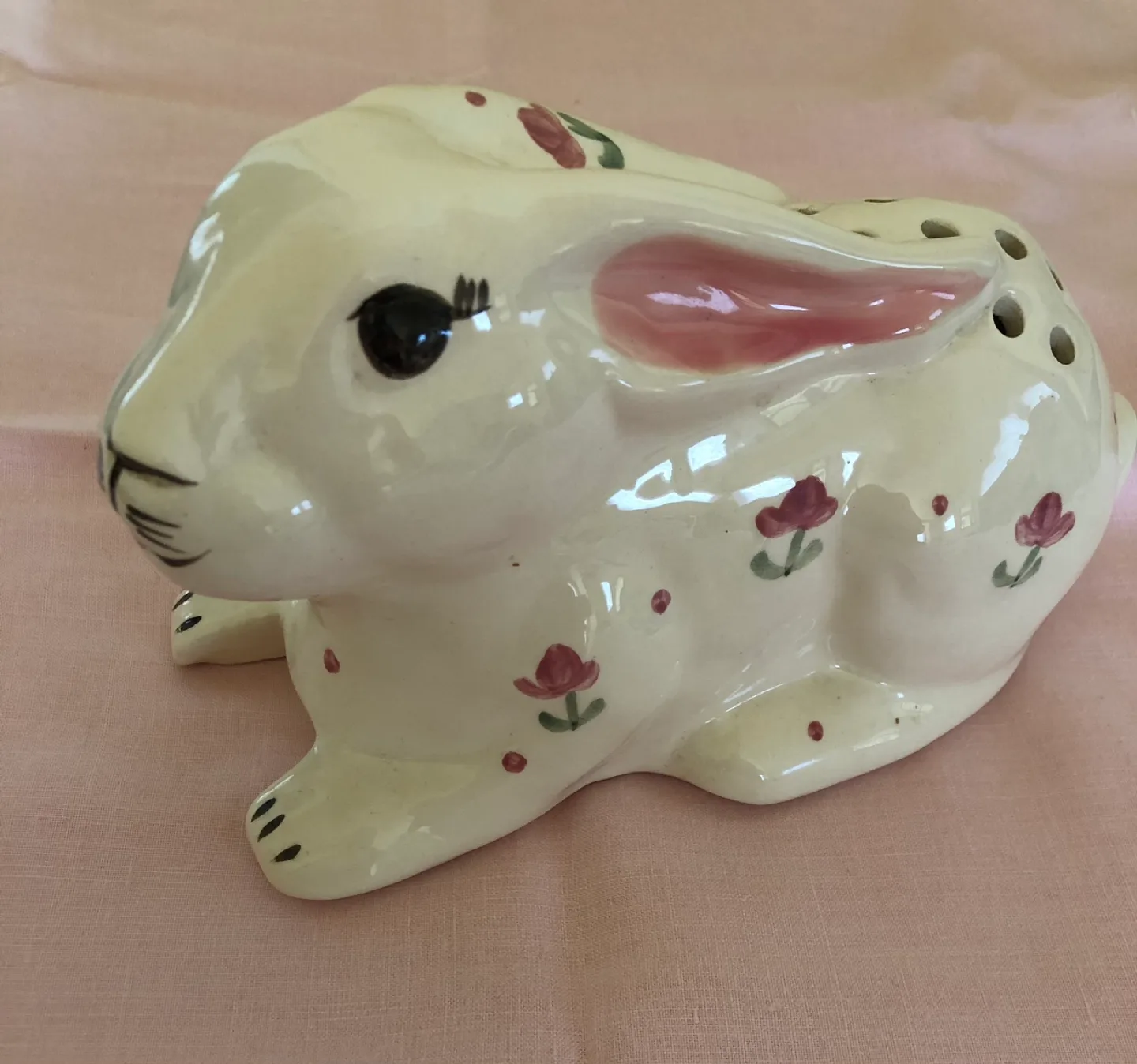 Vintage Pottery by Levine  - Ceramic Bunny Pot Potpourri image indicator(6)