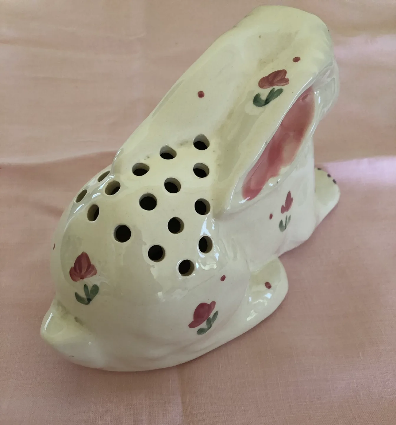 Vintage Pottery by Levine  - Ceramic Bunny Pot Potpourri image indicator(3)