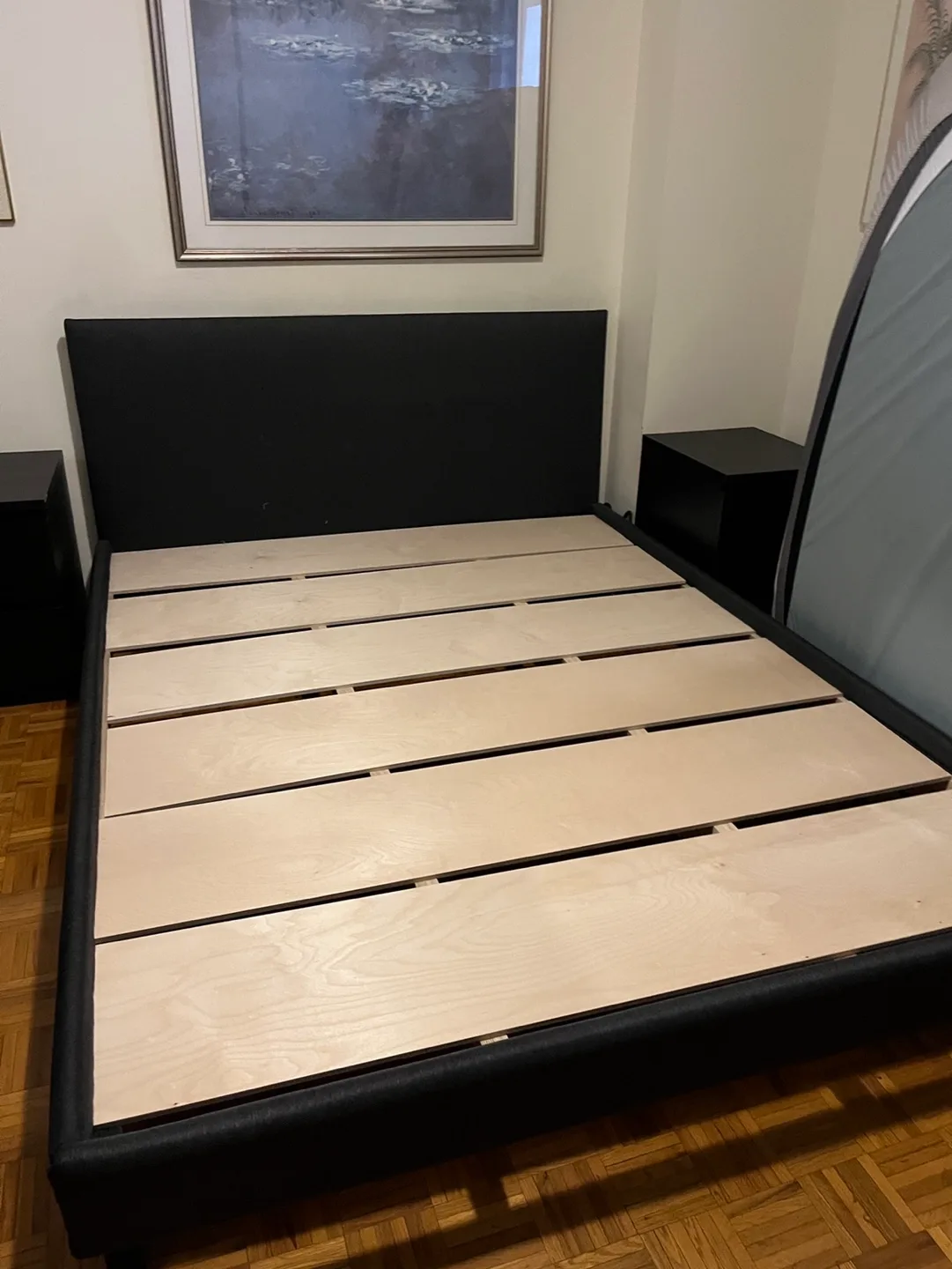 Beautiful minimal queen bed frame with slats image indicator(3)