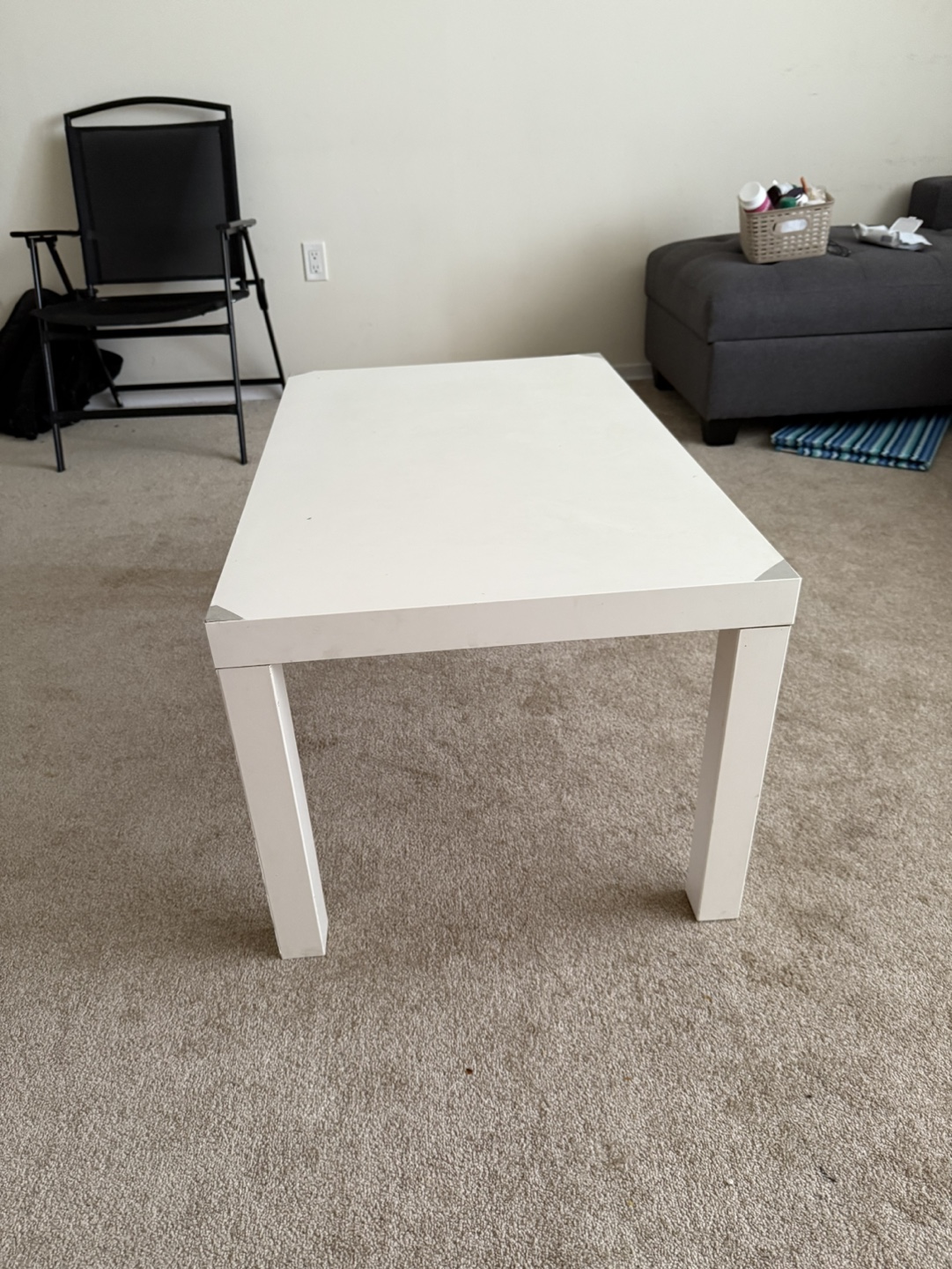White Coffee Table - photo 3