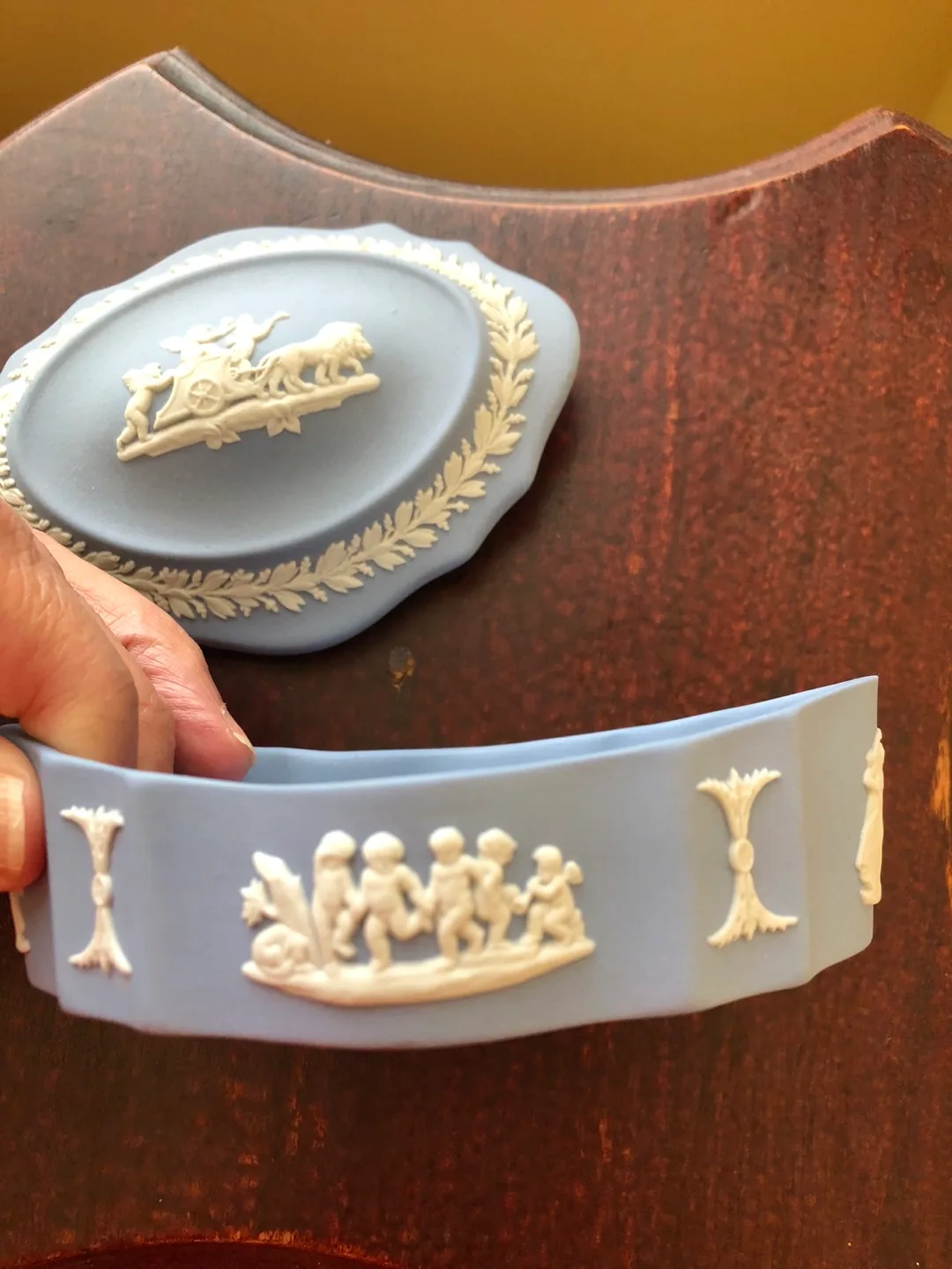 VINTAGE Wedgwood Blue Jasperware Trinket Box image indicator(5)