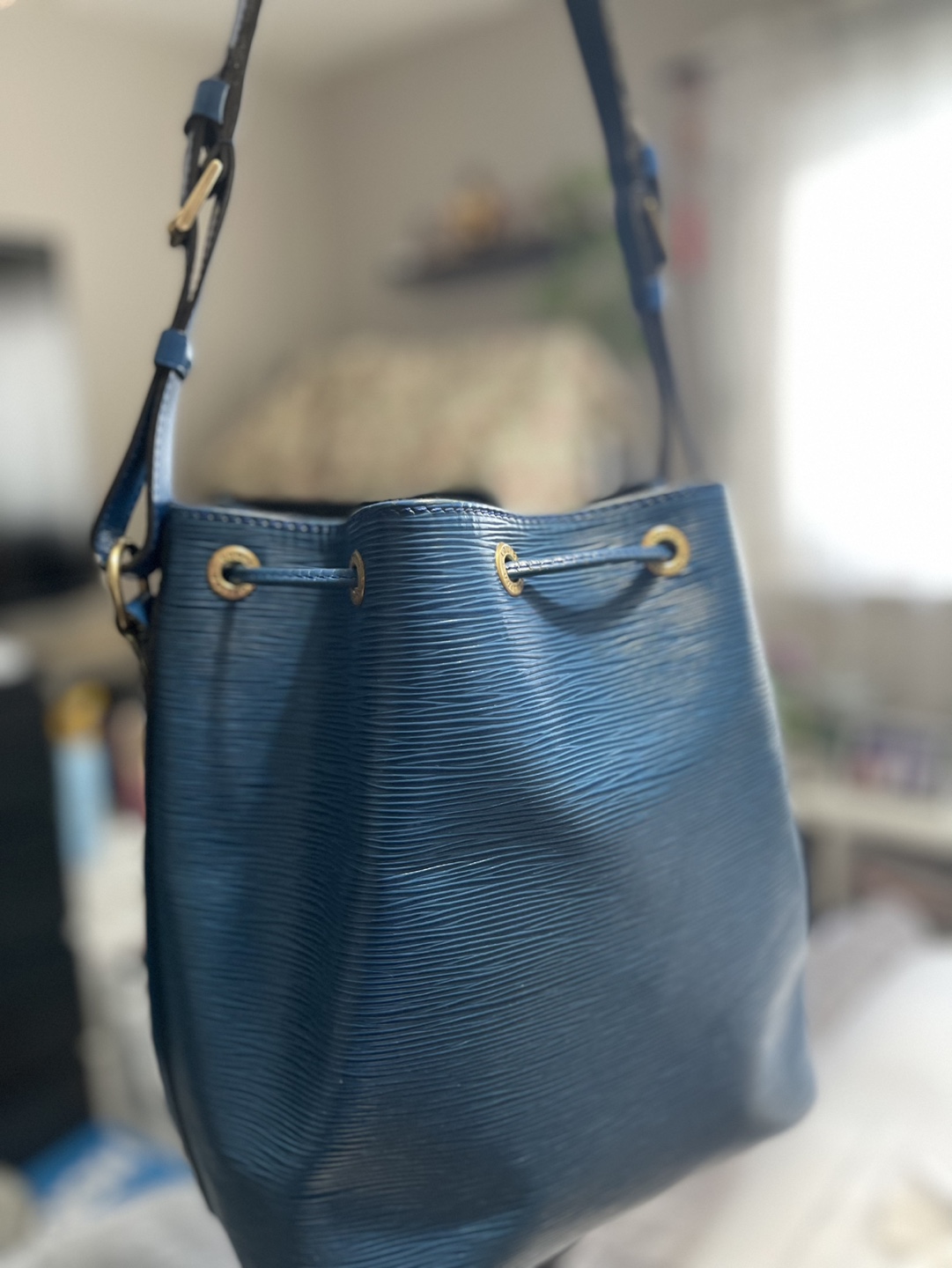 Louis Vuitton Monogram Empreinte Bucket Bag Blue - photo 2