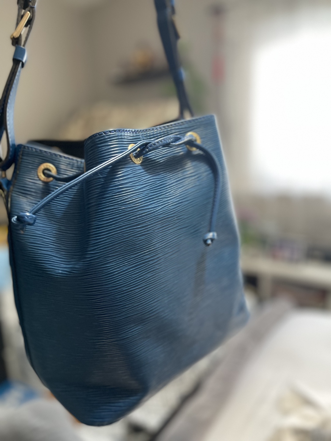 Louis Vuitton Monogram Empreinte Bucket Bag Blue - photo 3