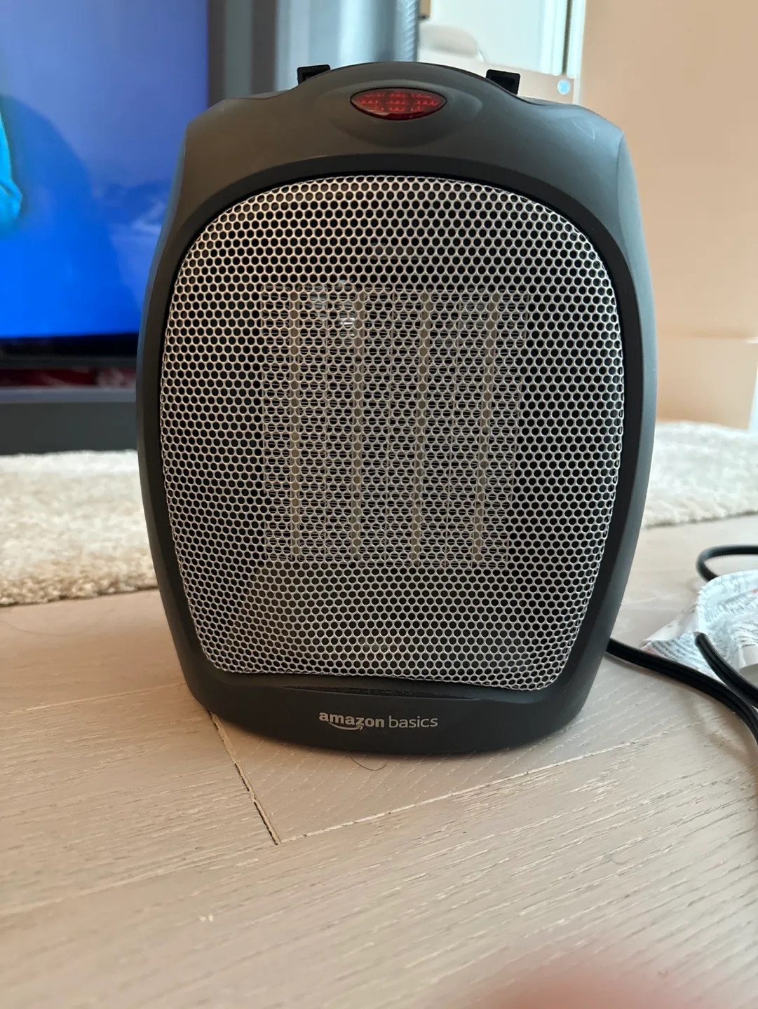 ✅Amazon Basics Compact Personal Heater 1300W image indicator(2)