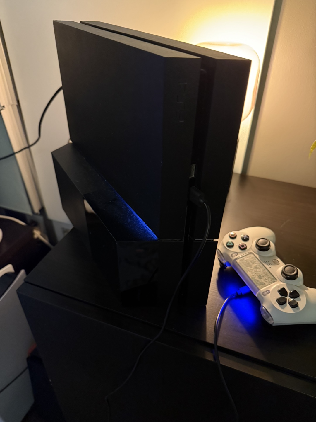 PS4 w/ 3 TB SSD (Upgraded), 3 Controllers & 5 Games - photo 2