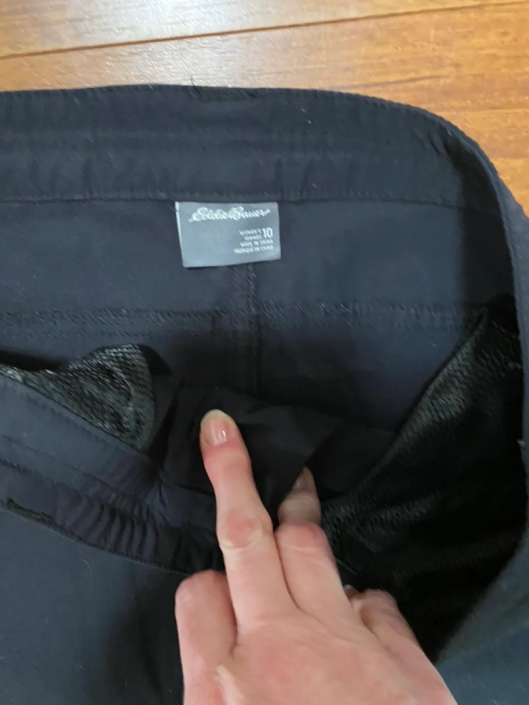 Eddie Bauer Black Cropped Pants image indicator(2)