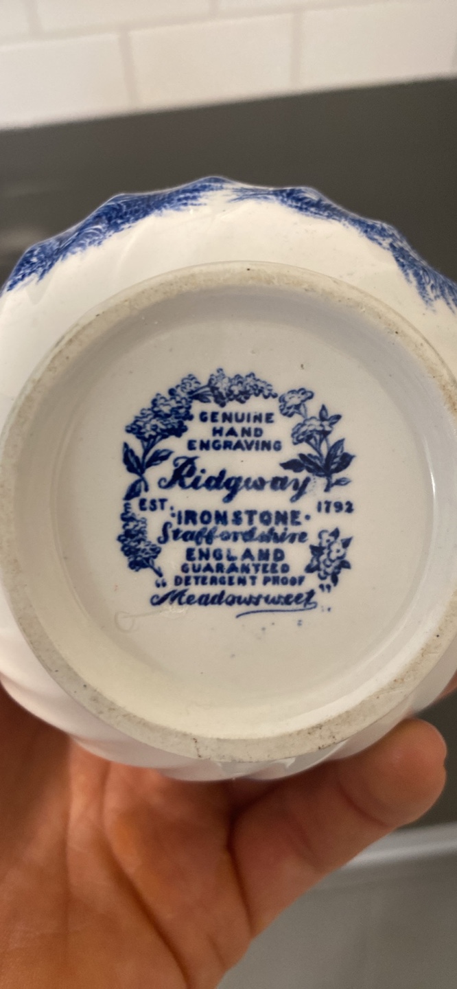 Vintage Ridgway Ironstone Sugar Bowl and Creamer Set - photo 2