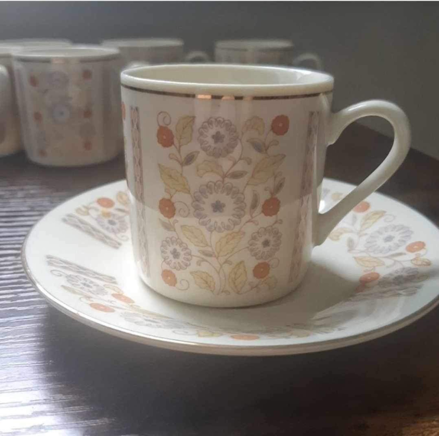 Vintage Shelley Fine China Expresso cups and Saucers Set of Six - photo 2