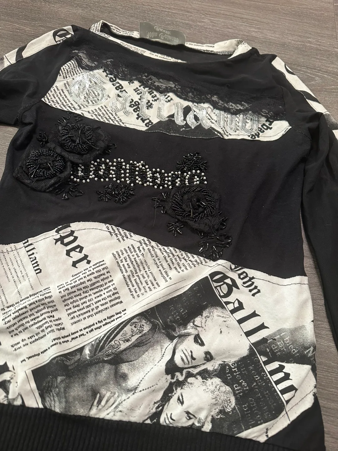 John Galliano Shirt Sweater Size Small Gazette image indicator(2)