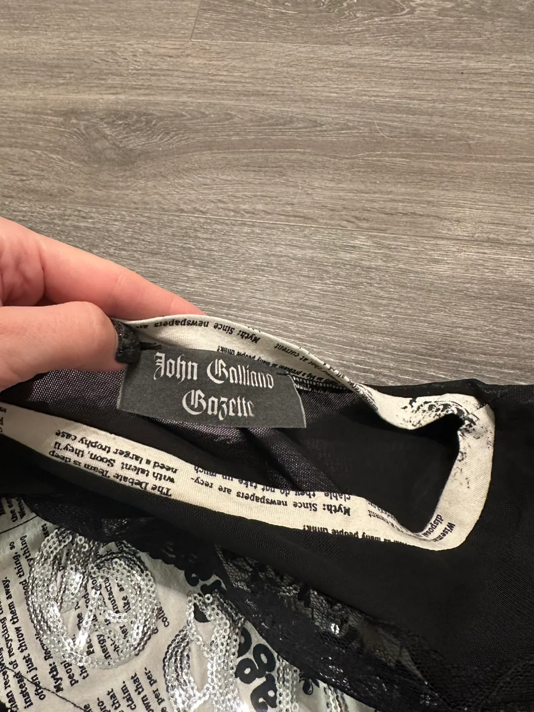 John Galliano Shirt Sweater Size Small Gazette image indicator(3)