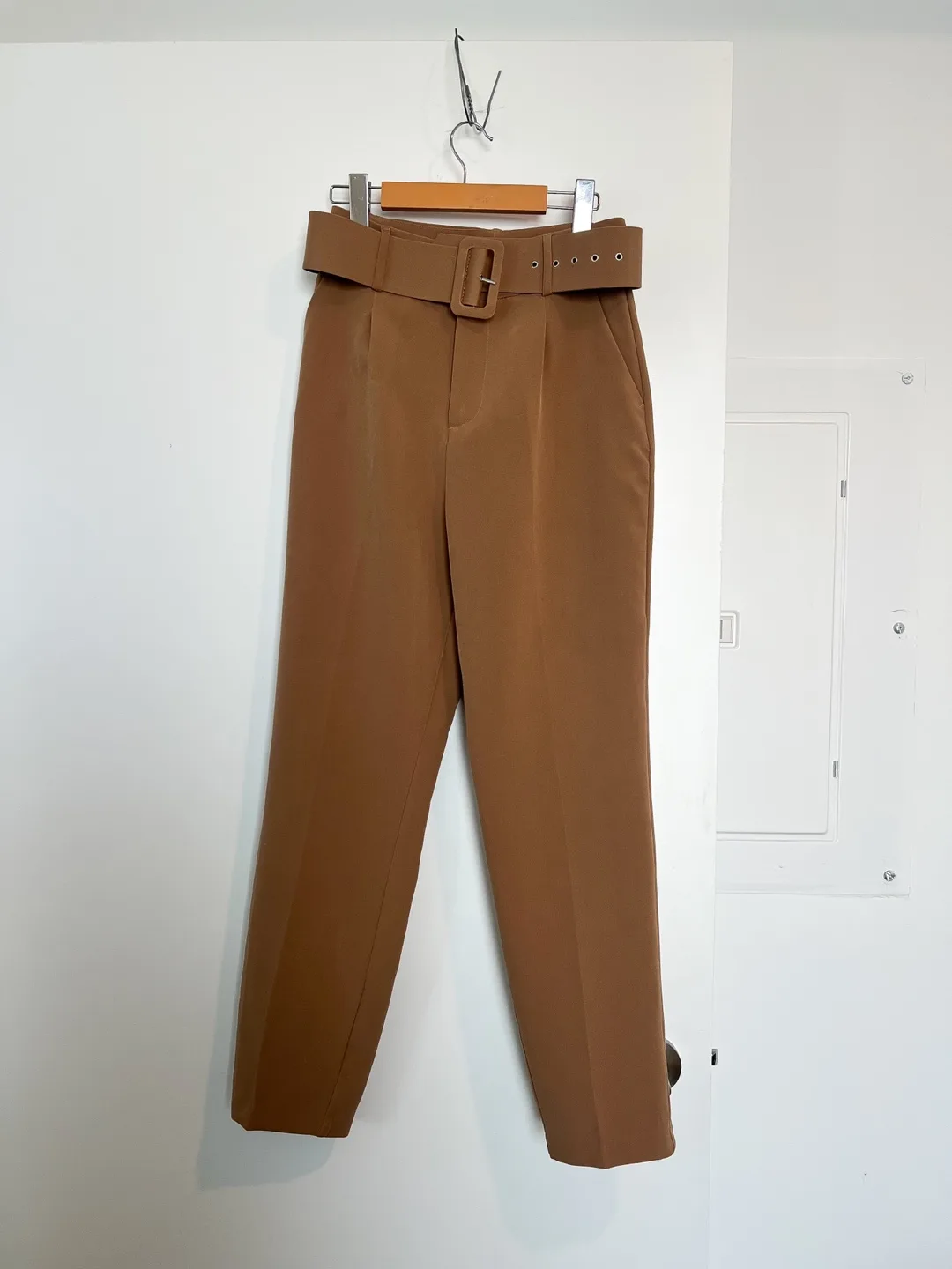 Renuar Brown High-Waisted Pants with Belt Size 34 image indicator(8)