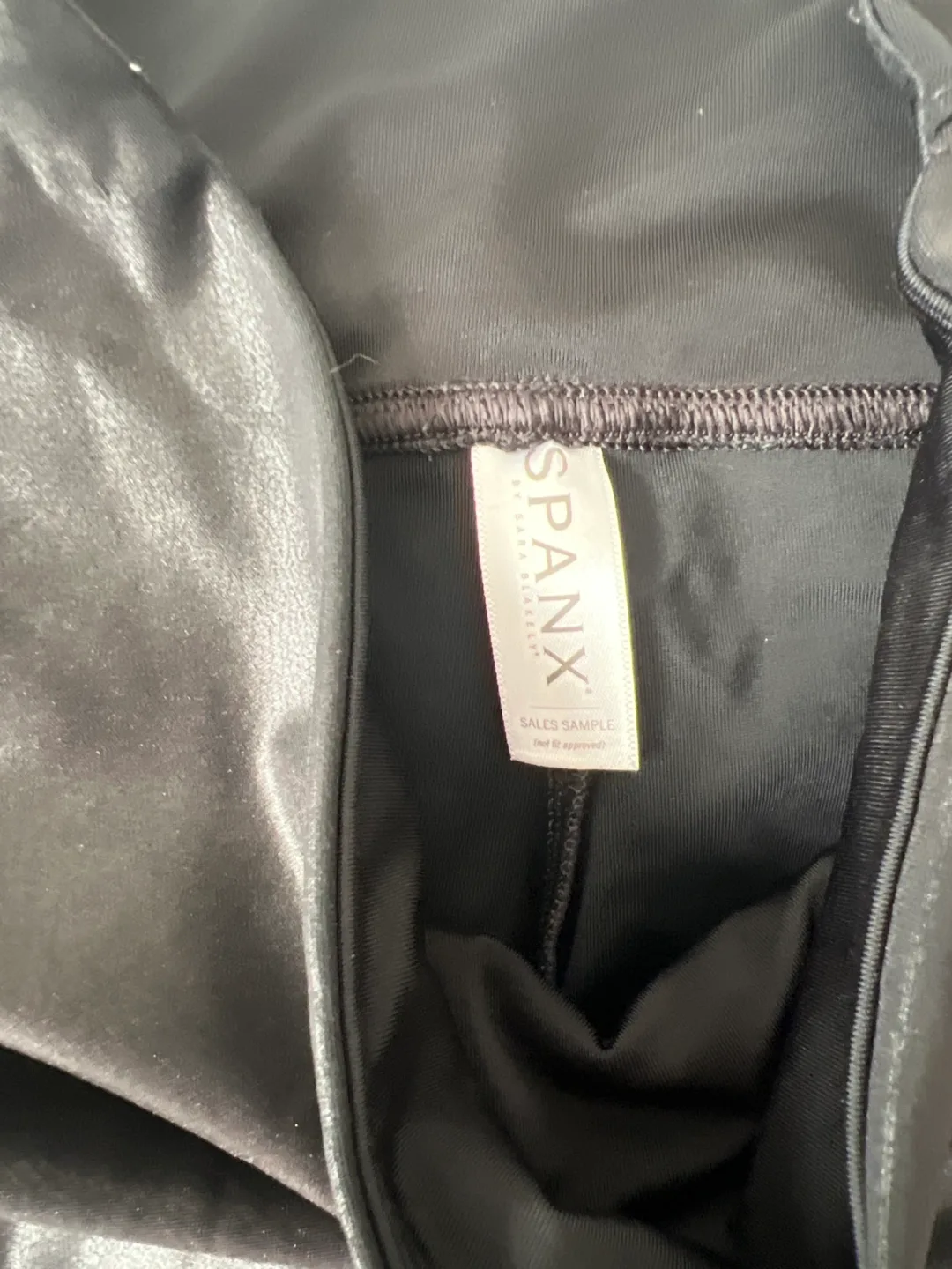 🍒Spanx Faux Leather Moto Leggings image indicator(2)