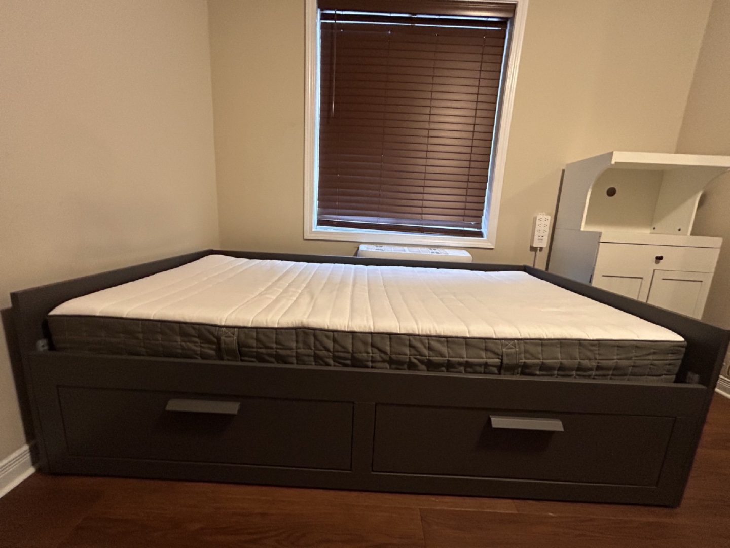 IKEA BRIMNES Daybed with Storage Twin but expandable