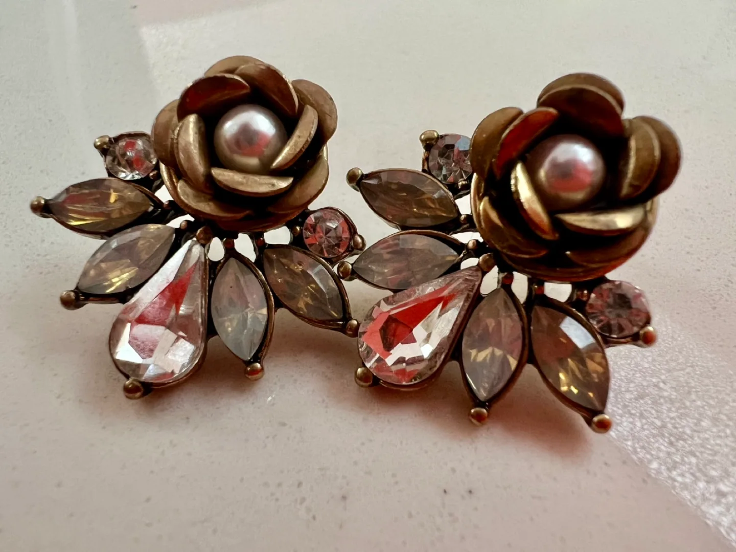 💌 Vintage Bohemian 1960/70’s Rose Earrings image indicator(2)