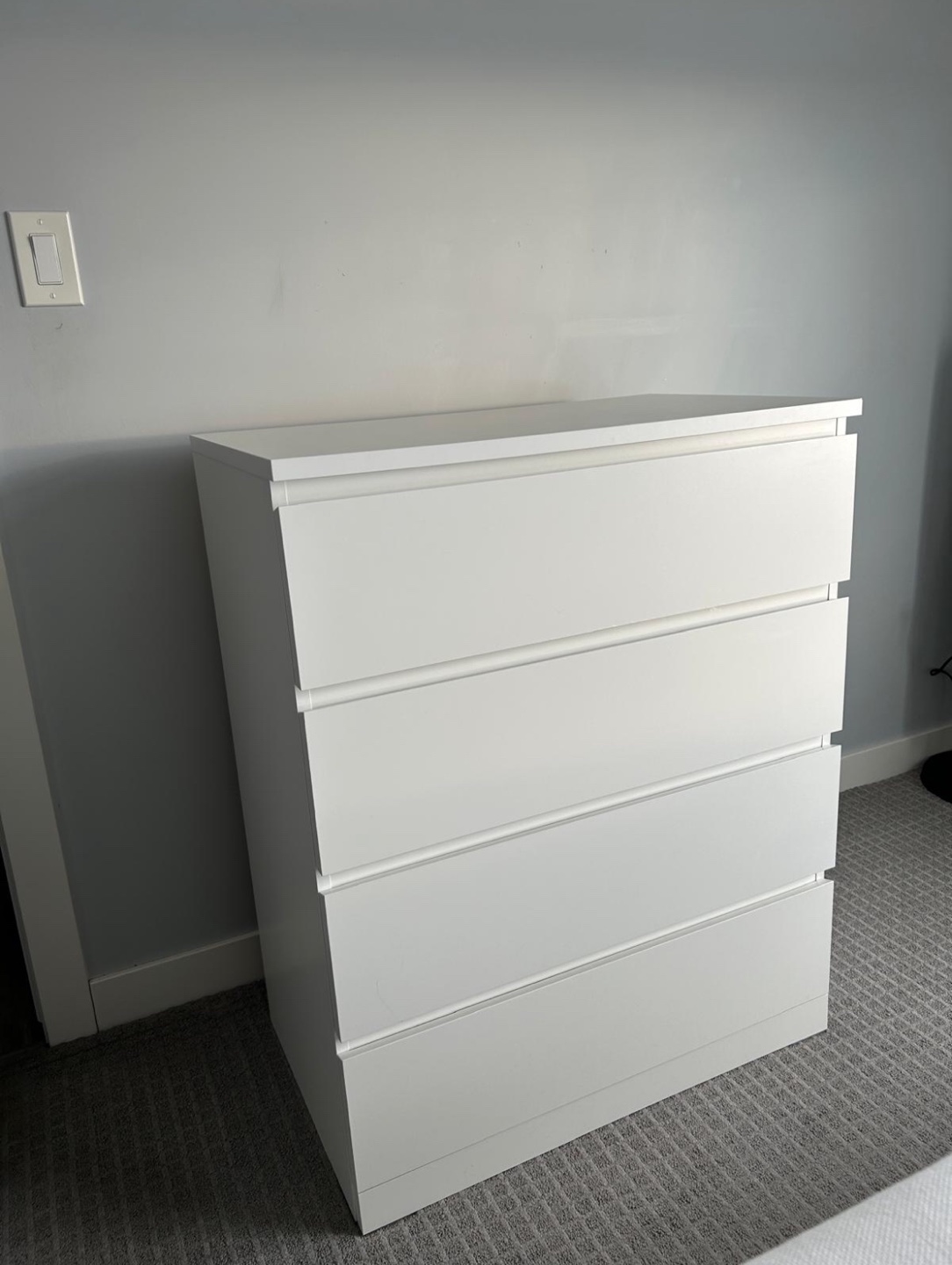 White 4-Drawer Chest of Drawers