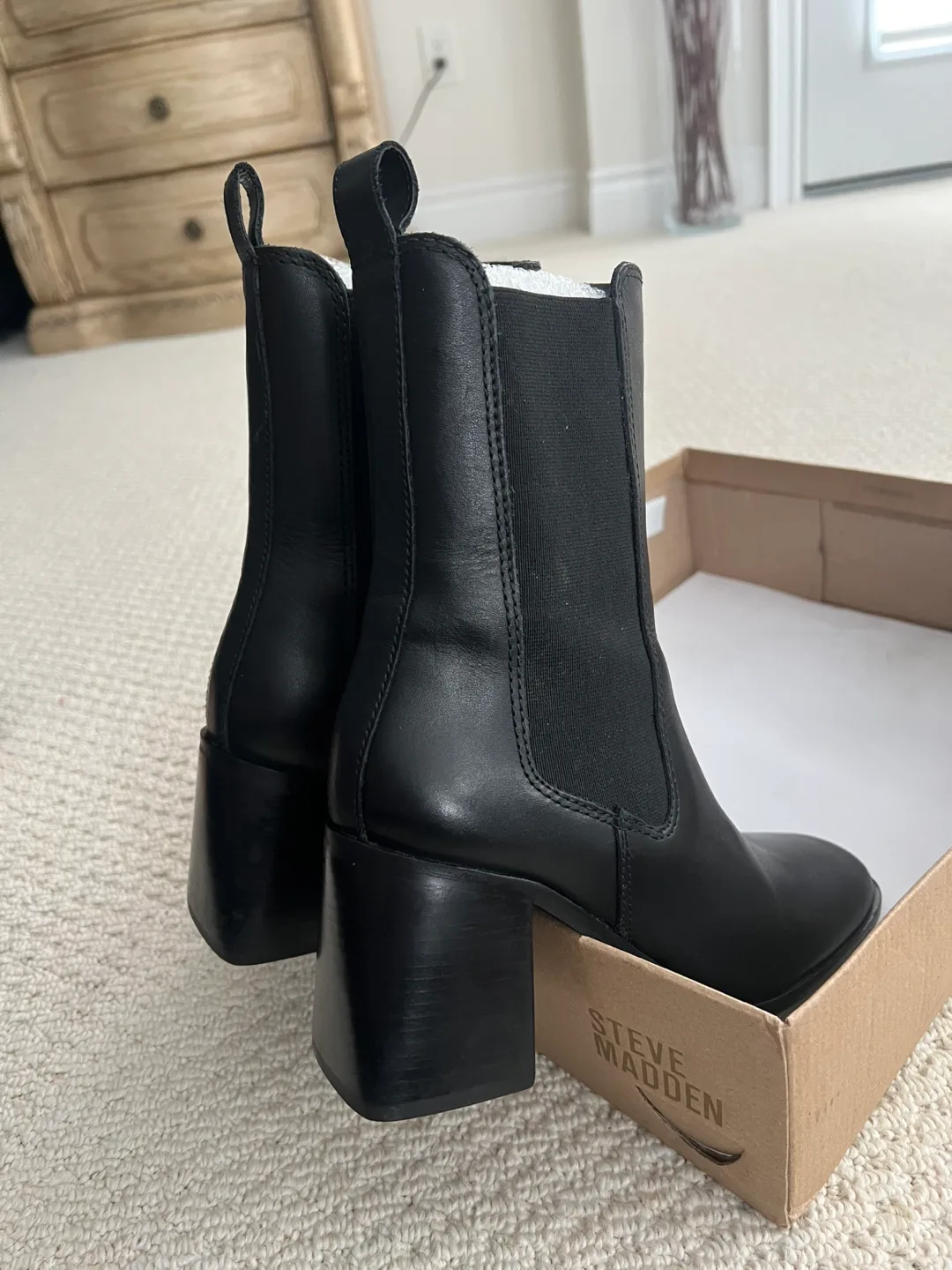 Steve Madden Argent Black Leather Boots - Size 7 image indicator(4)