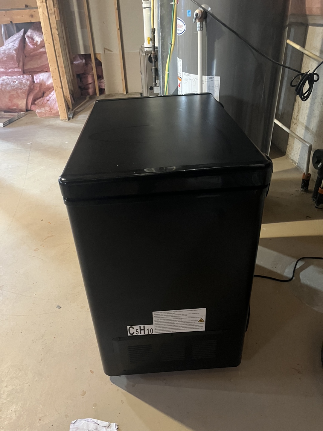 Danby 5 cu. ft. Compact Chest Freezer - photo 3