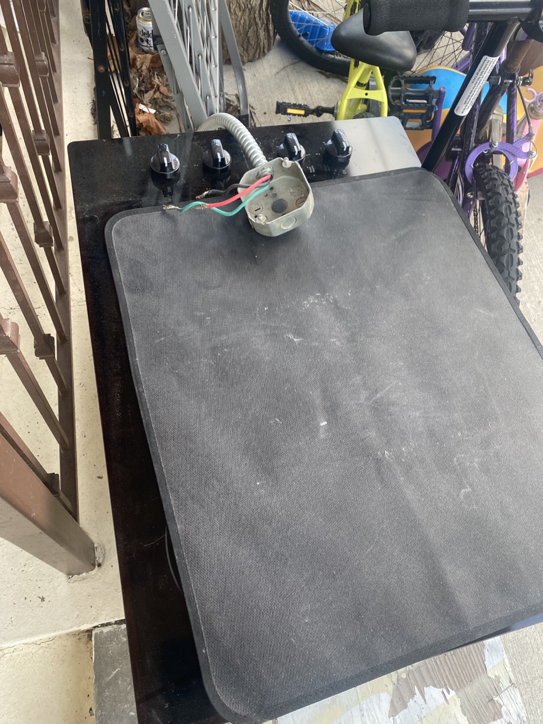 GE Profile 4-Burner Electric Cooktop - photo 3