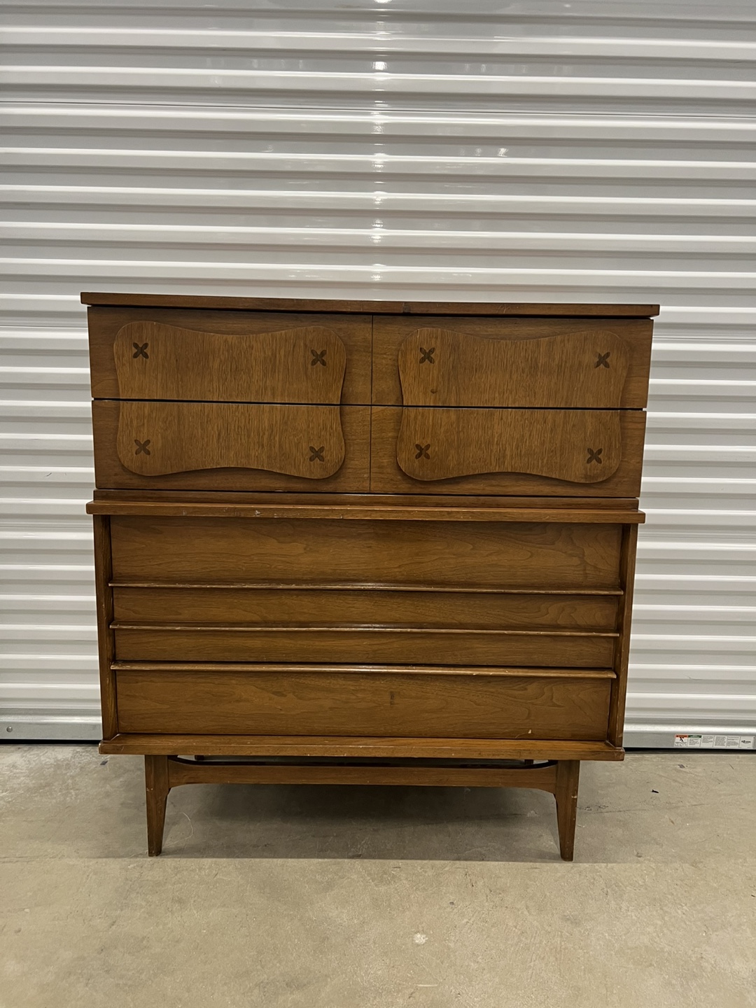 Mid-Century Modern Chest of Drawers