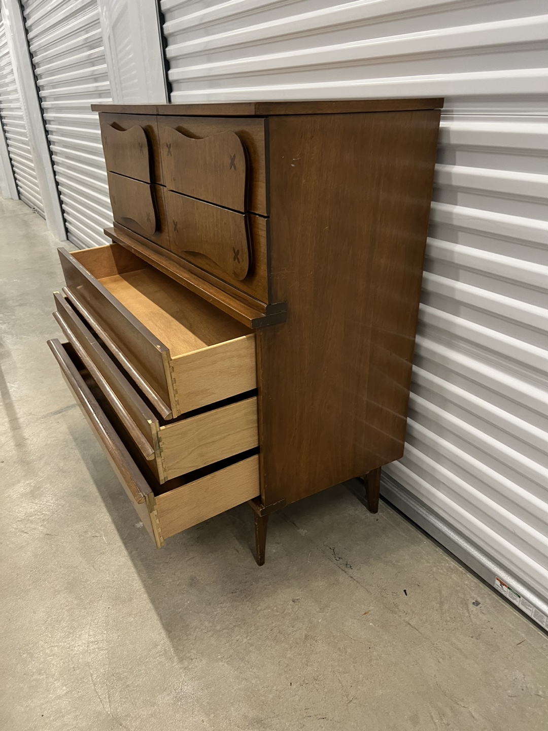 Mid-Century Modern Chest of Drawers - photo 3