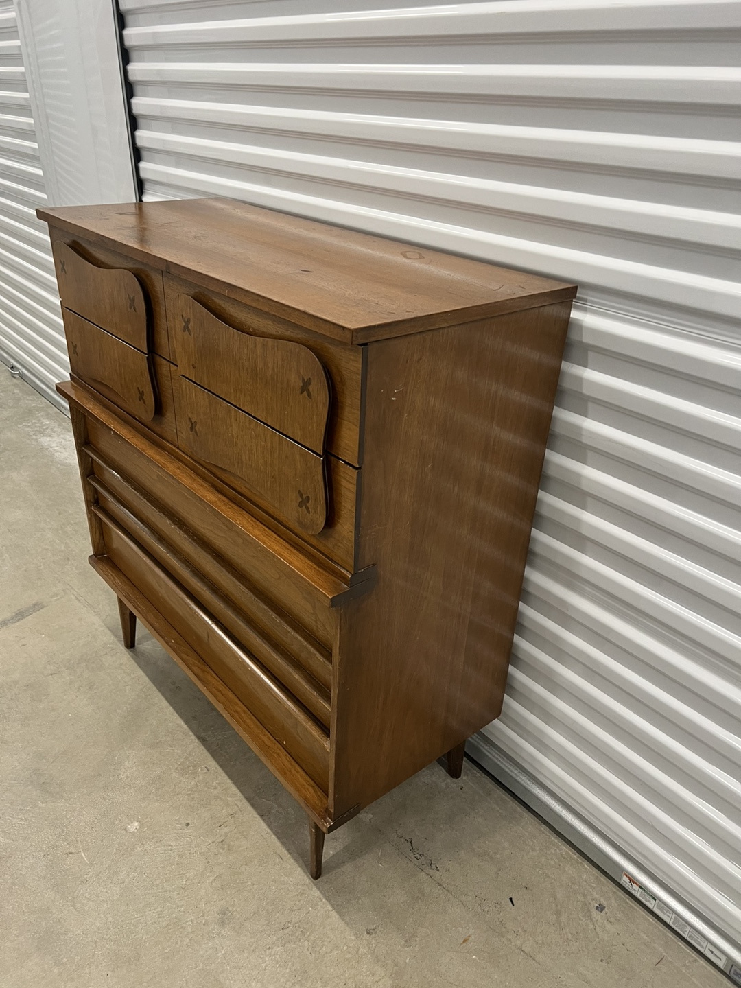 Mid-Century Modern Chest of Drawers - photo 2