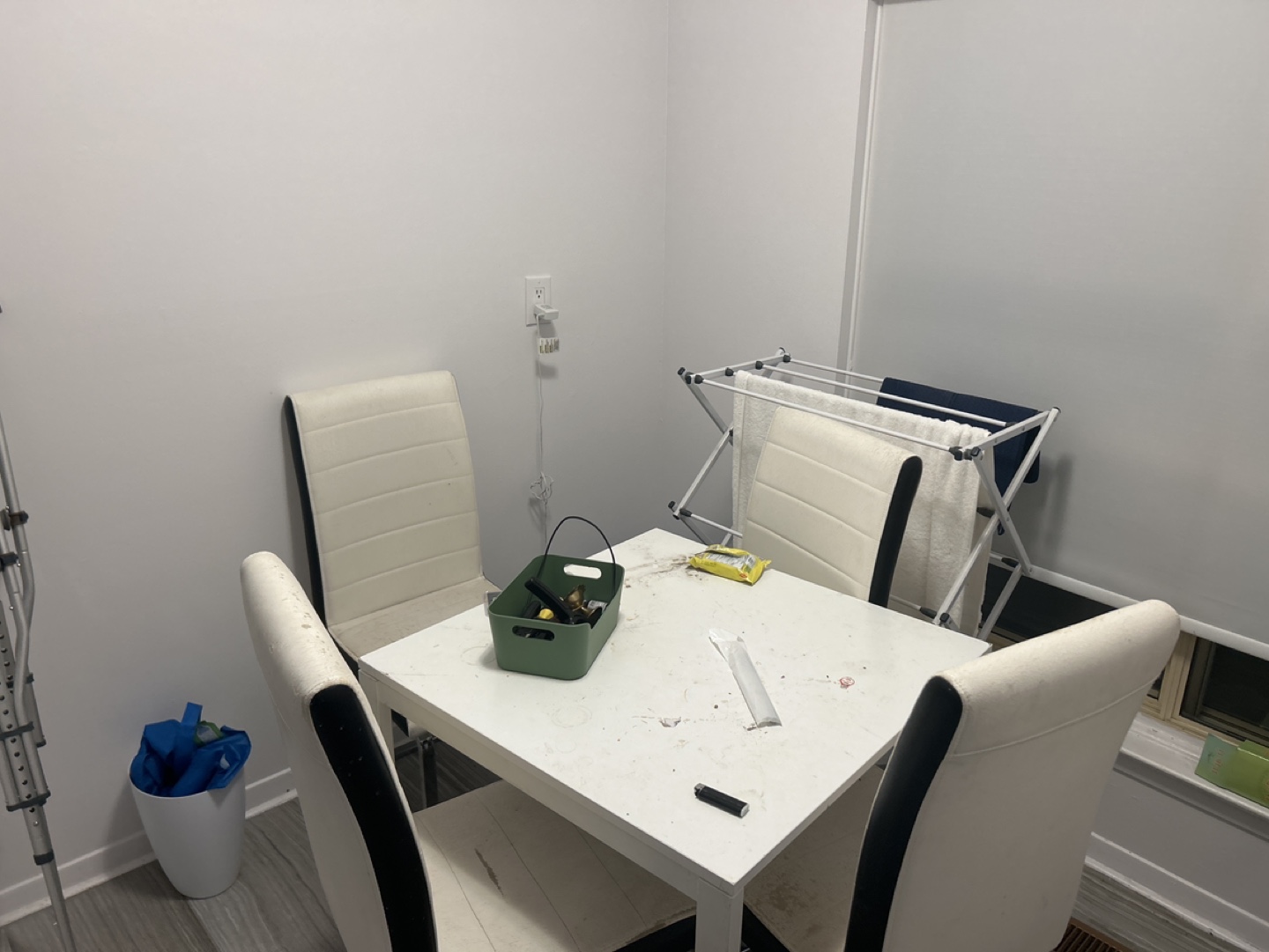 White Kitchen Table with Four Chairs