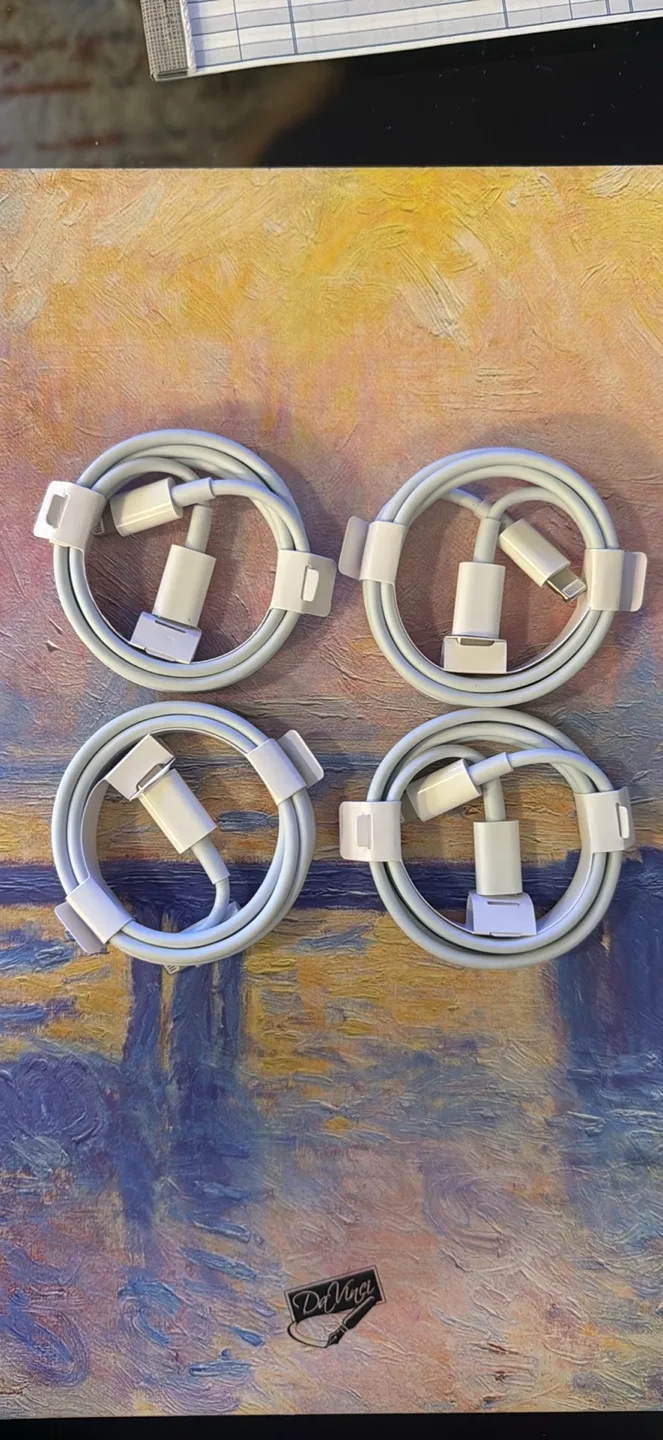 New Apple USB-C to Lightning Cable for iphone charger image indicator(2)