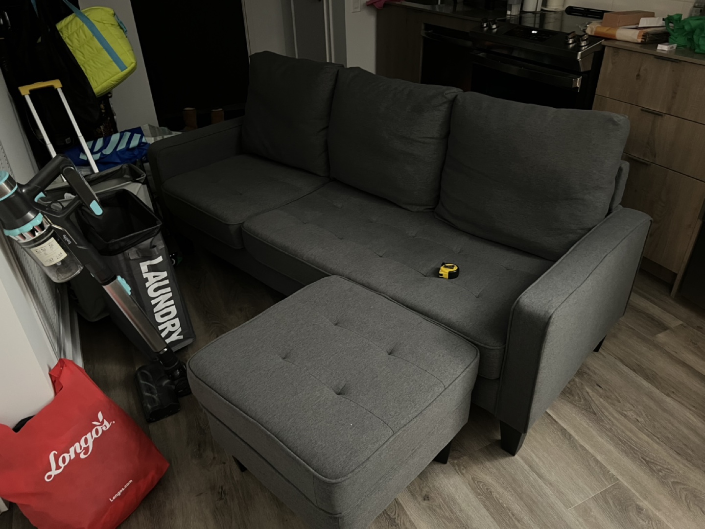 Moving sale $100-> 80…- Grey Sofa - photo 2