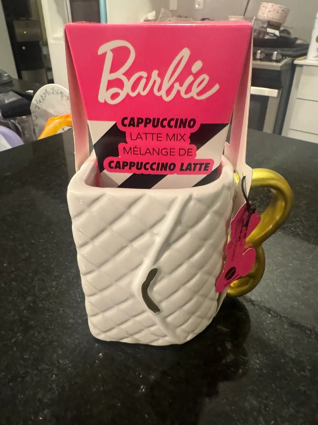 Barbie Handbag Mug with Cappuccino Latte Mix image indicator(8)