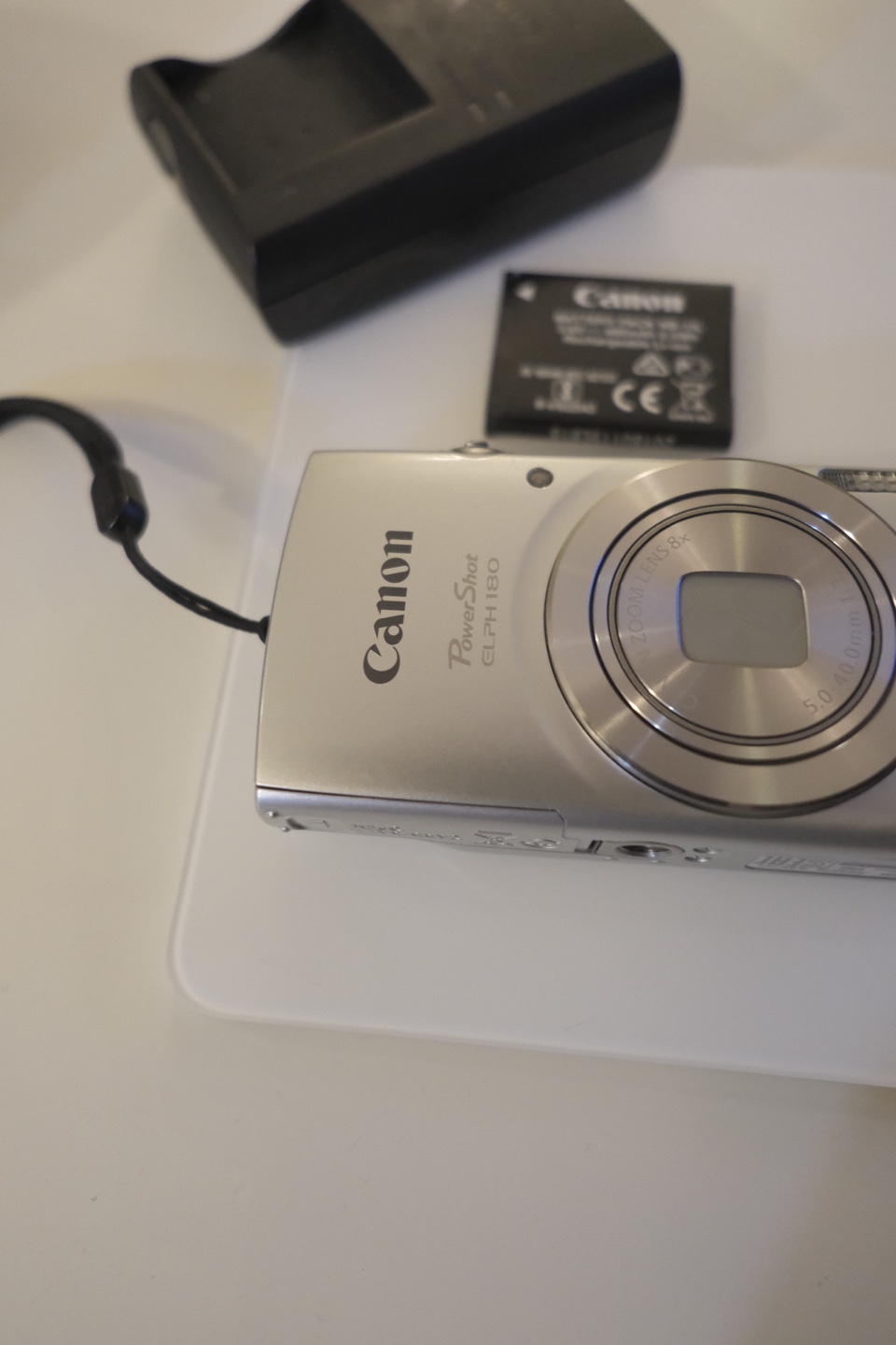 (Rare) Canon PowerShot ELPH 180 Digital Camera - photo 3