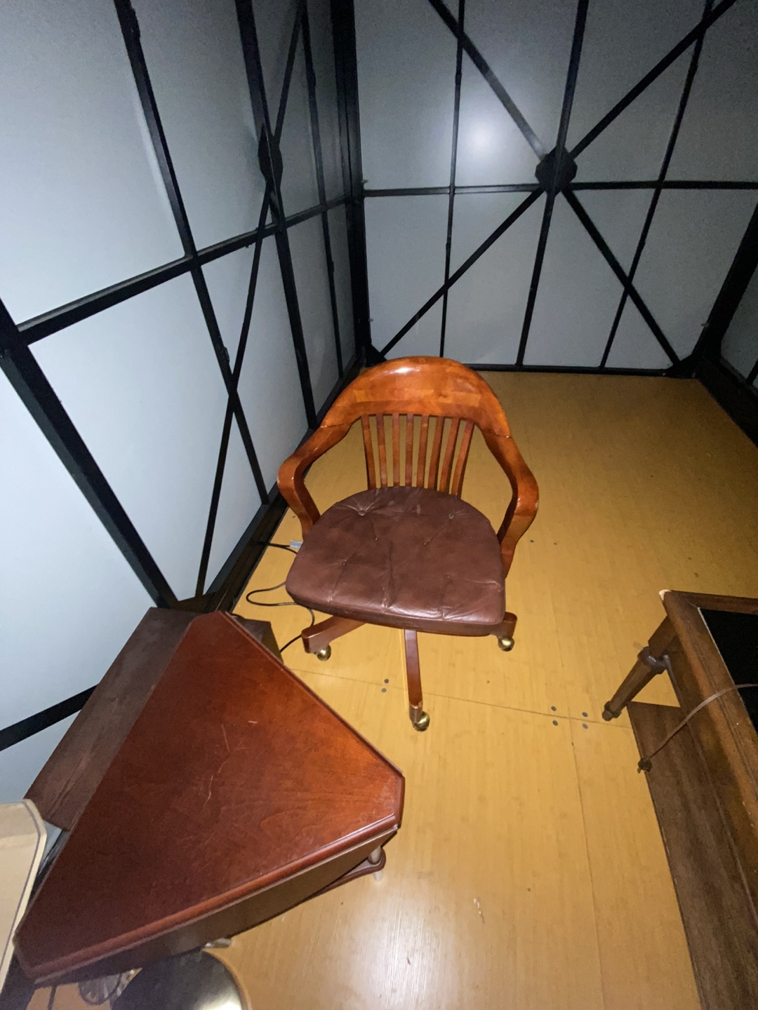 Vintage Brown Leather Swivel Office Chair - photo 2