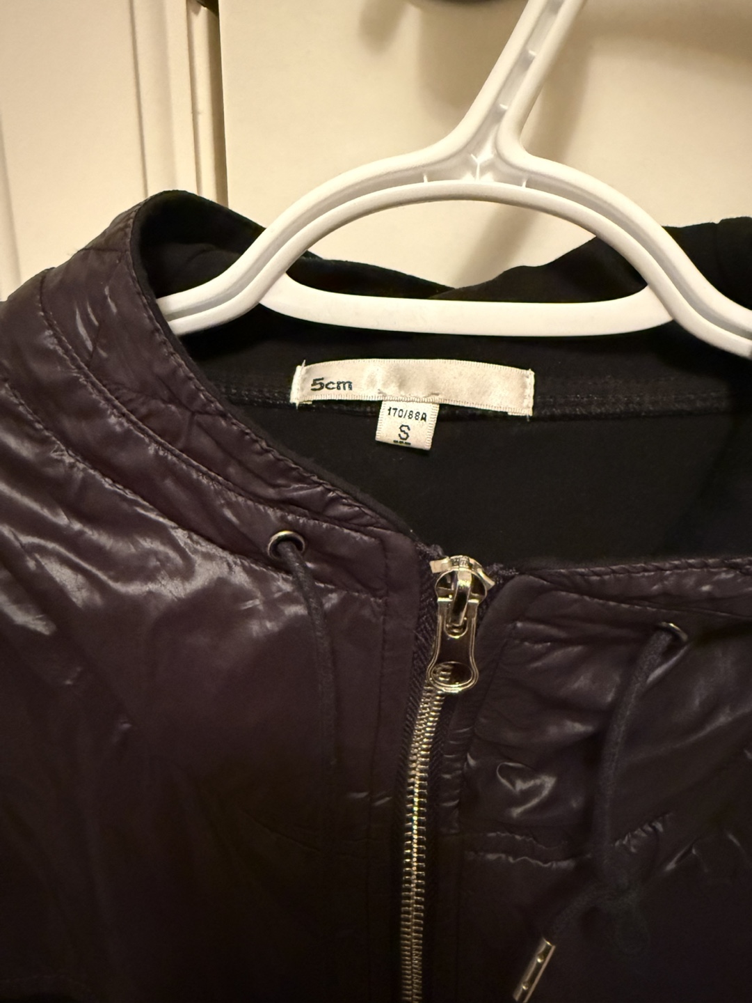 5cm Men’s Size Small Black Zip-Up Hoodie Jacket - photo 3