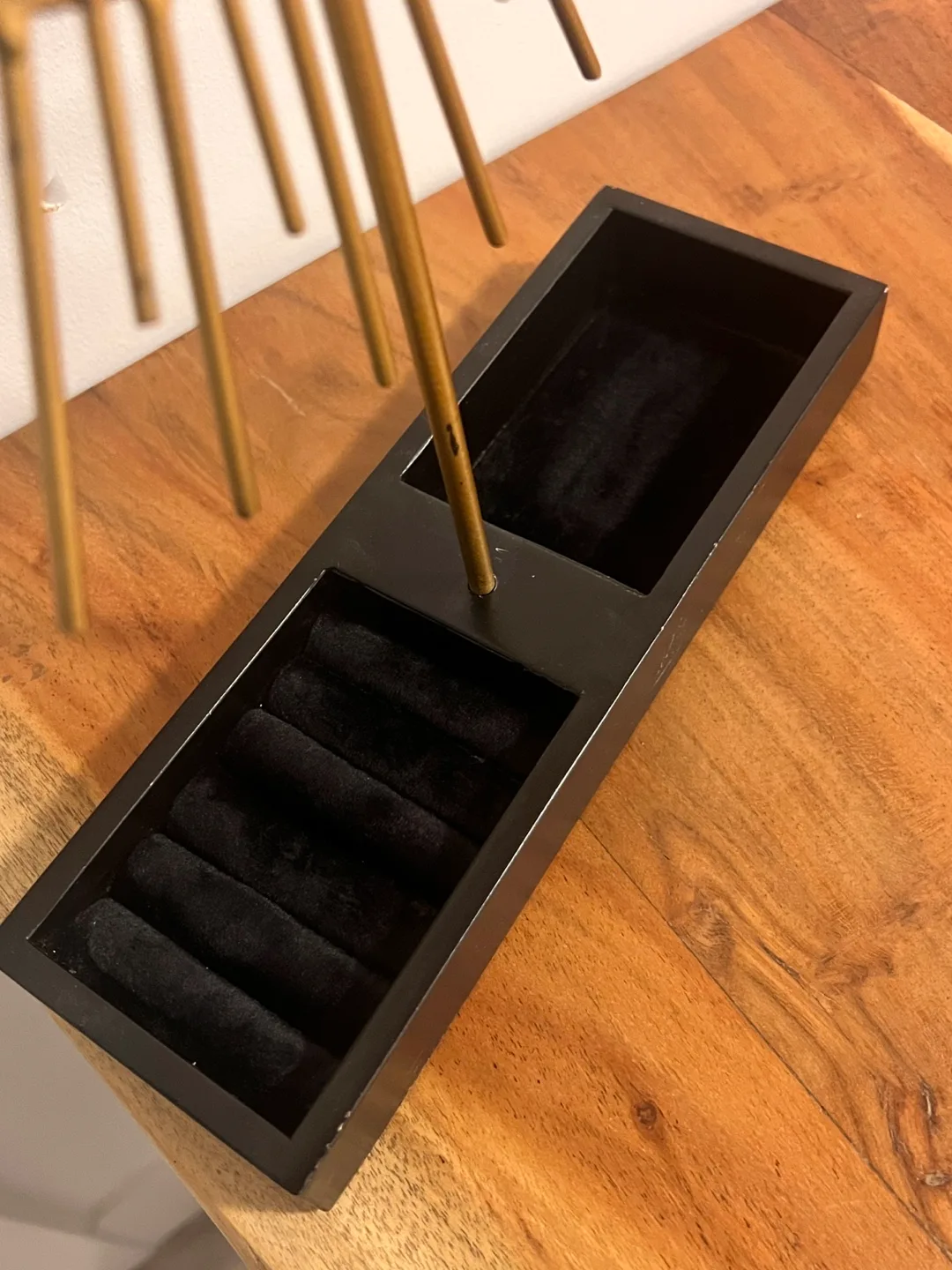 Gold Sunburst Jewellery Organizer with Mirror image indicator(2)