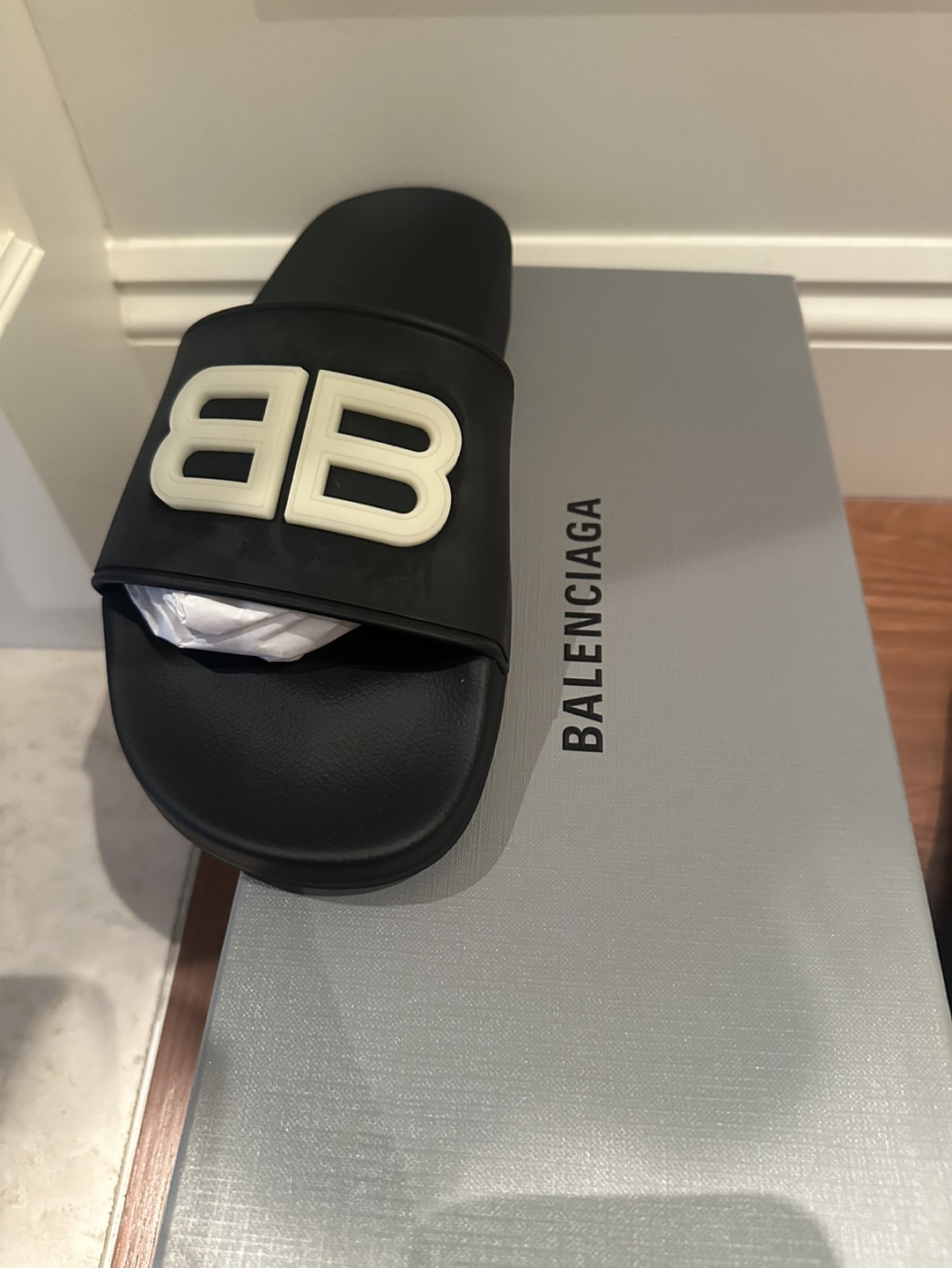 Balenciaga Men’s Pool Slide Sandals - Black/Glow - Size 39 - photo 3