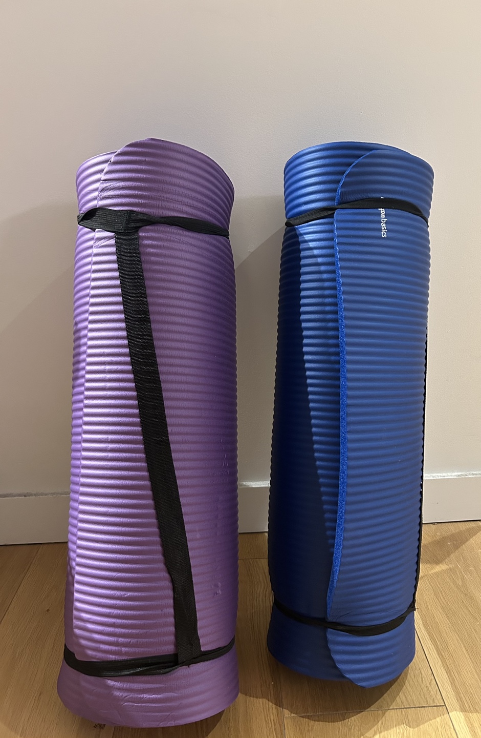 Amazon Basics 1/2-Inch Mat with Carrying Strap