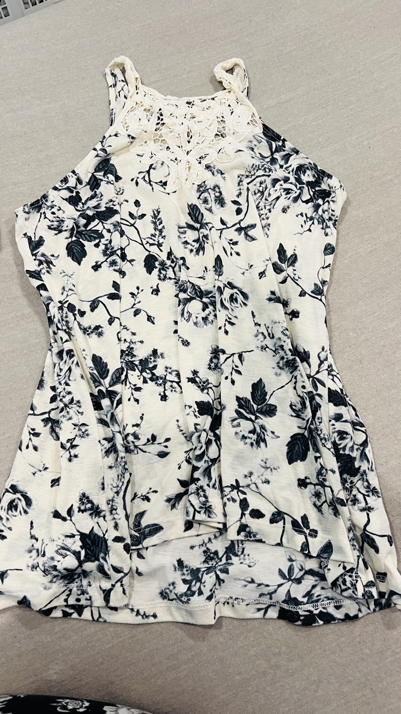Superman T-Shirt, Floral Tank Top, and GAP Tee Bundle